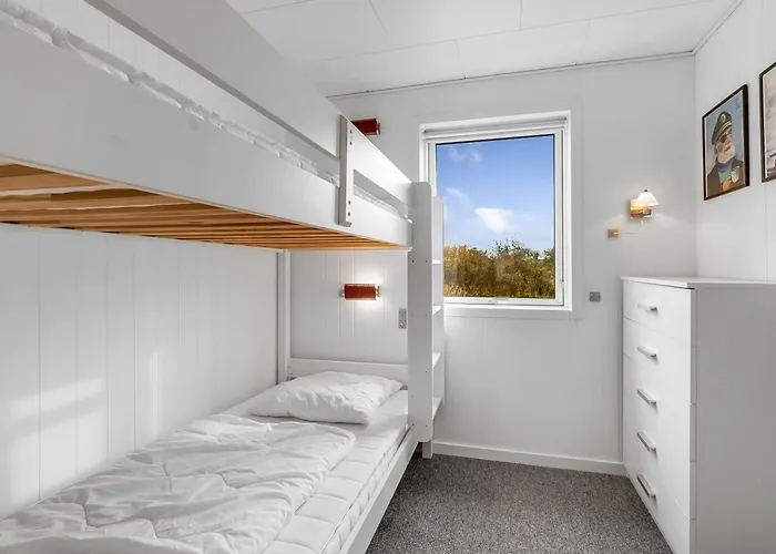 Eloise - 400m From The Sea By Interhome